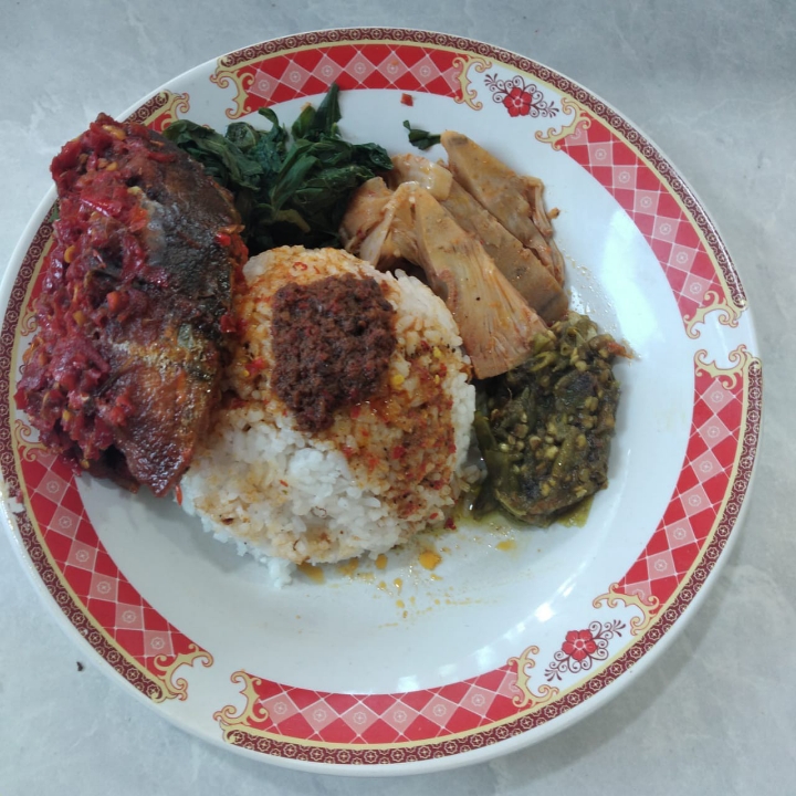 nasi ikan balado