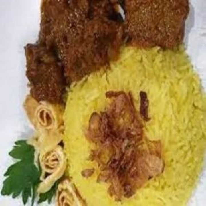 nasi kuning  rendang daging