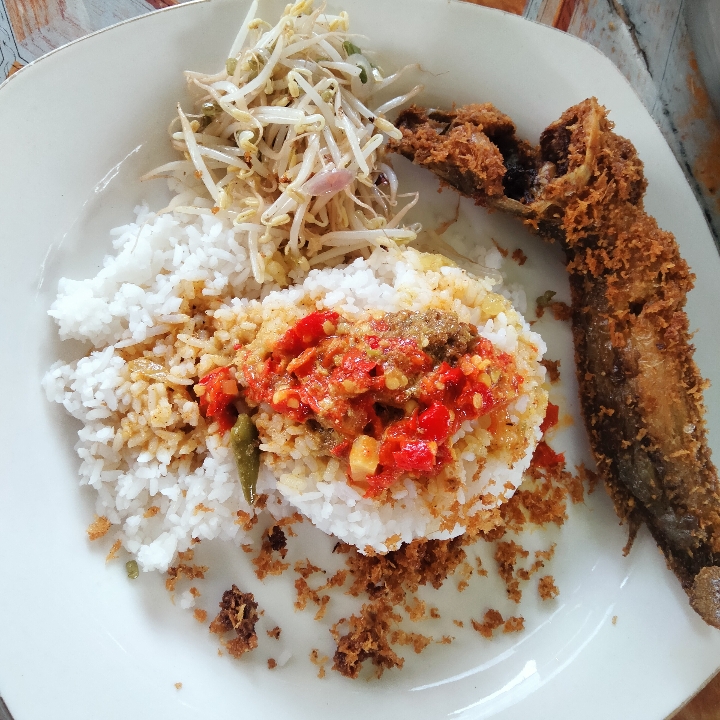 nasi lele goreng