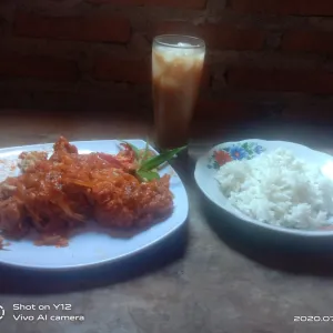 paket hemat chicken hotspicy