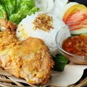 paket kompLit ayam goreng kampung ASLI minum 