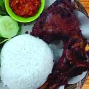 paket kompLit ayam kampung ASLI bakar madu minum teh hangat atau es 