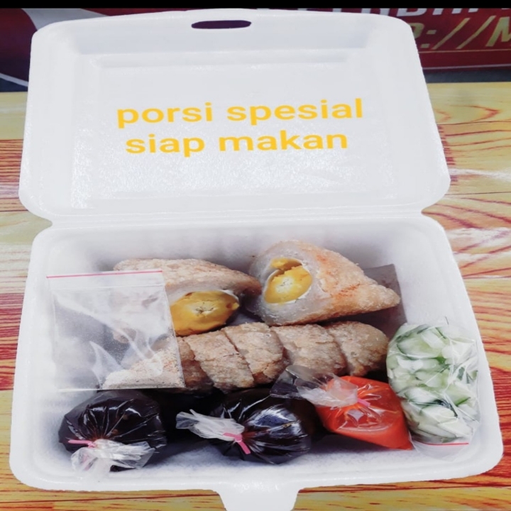 pempek spesial siap makan