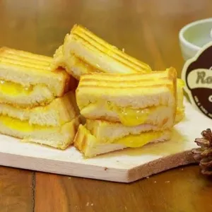 roti bakar nanas coklat susu