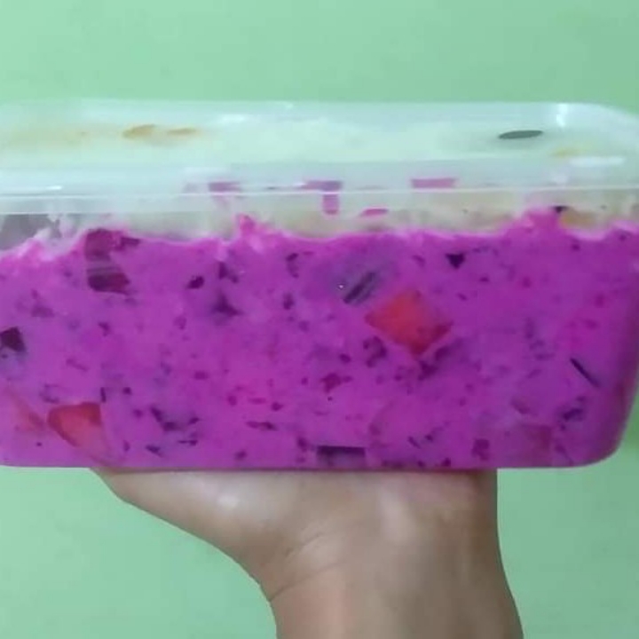 salad buah naga