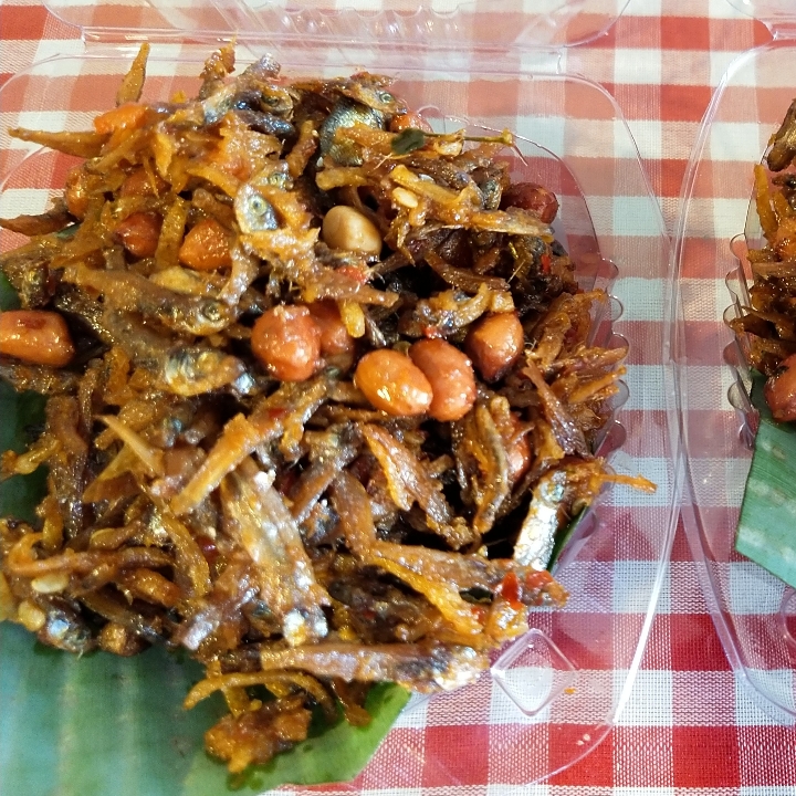 sambal goreng teri medan