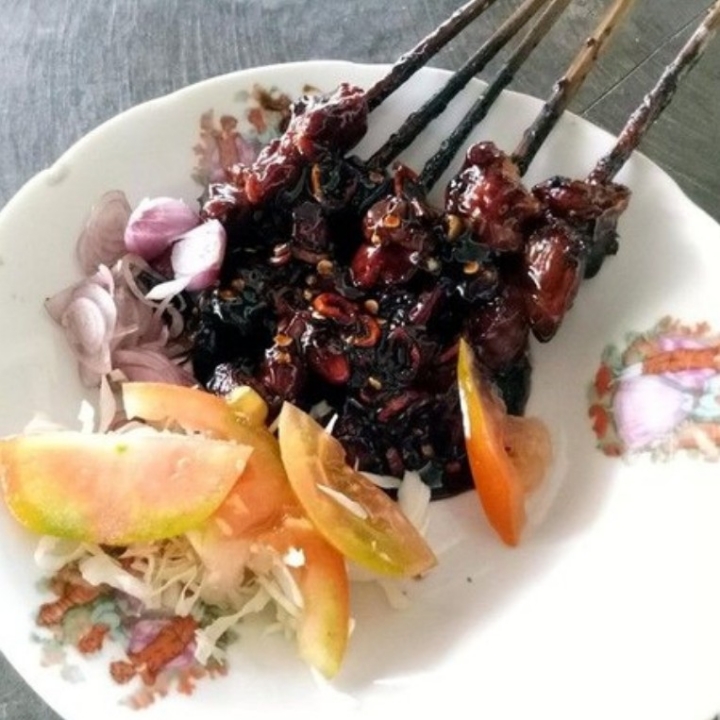 sate kambing muda 