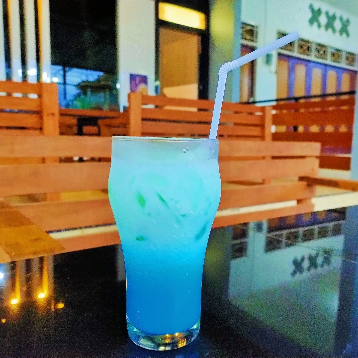 vanila blue ice