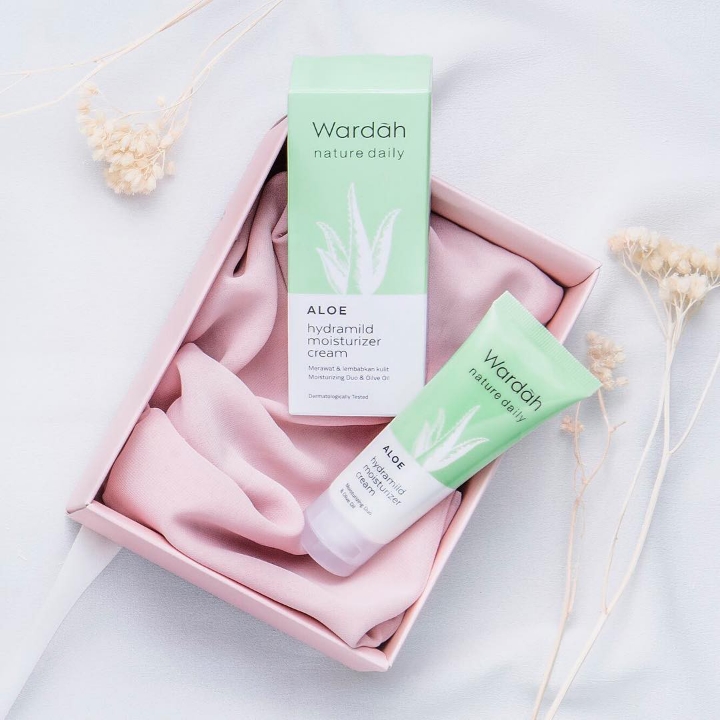 wardah natur daily moisturizer 3