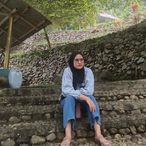 fitri sri lestari